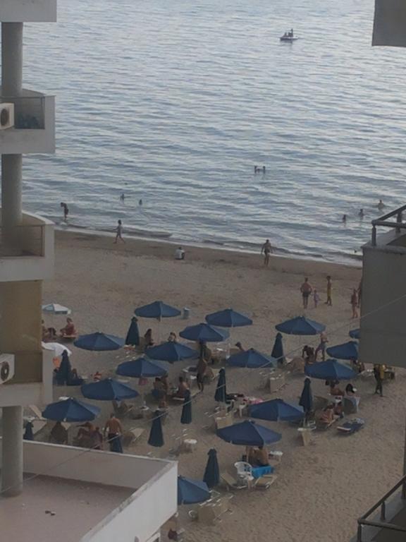 Aldom Apartments Durrës Esterno foto